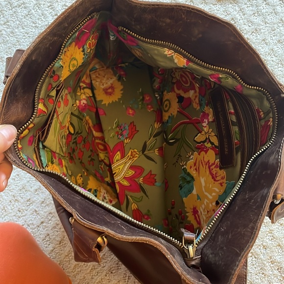 Leather tote bag - Picture 3 of 6